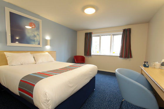 Travelodge Leeds Colton Garforth Room photo