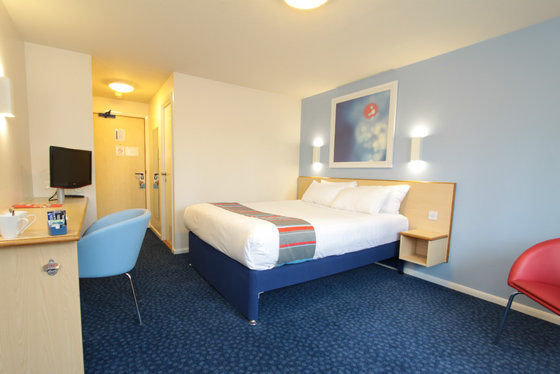 Travelodge Leeds Colton Garforth Room photo